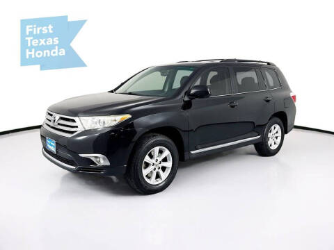 2013 Toyota Highlander SE
