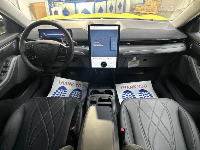 2025 Ford Mustang Mach-E Select