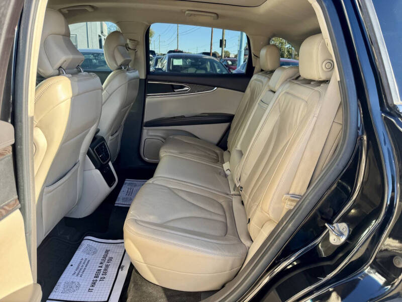 2016 Lincoln MKX Select