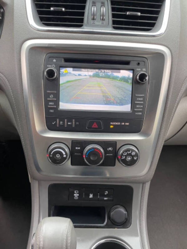 2013 GMC Acadia SLE-2