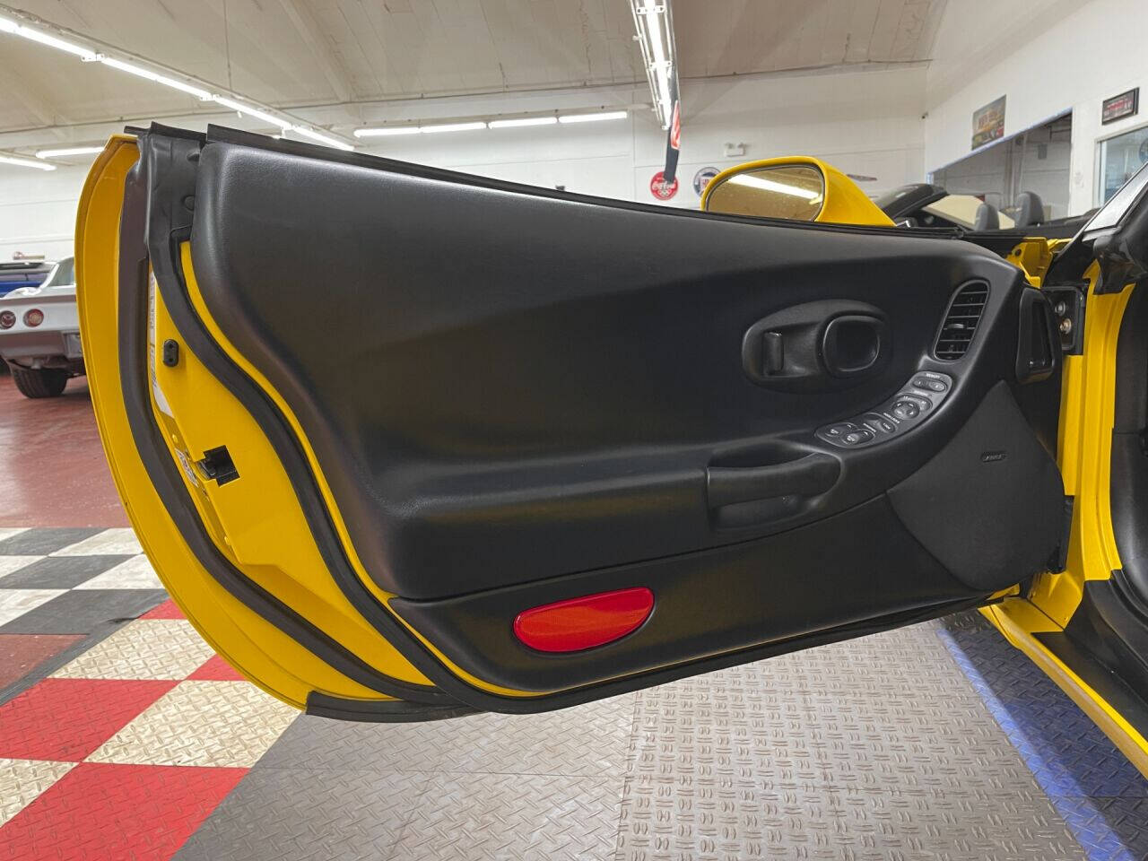 2003 Chevrolet Corvette 54