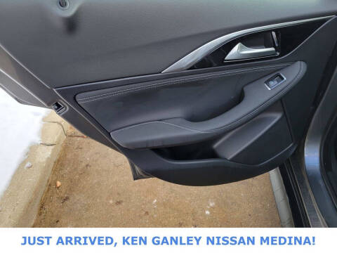 2018 Infiniti QX30 Premium