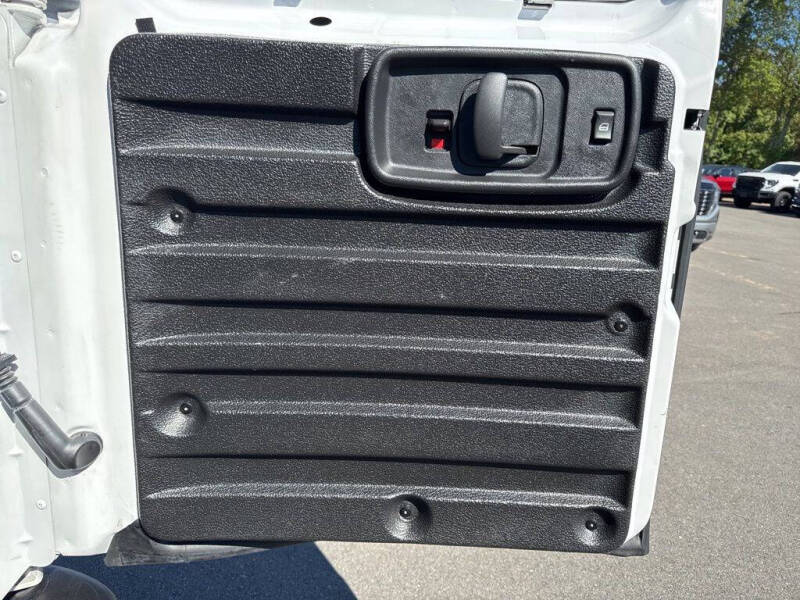 2023 GMC Savana 2500