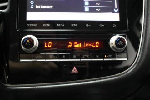 2020 Mitsubishi Outlander SE