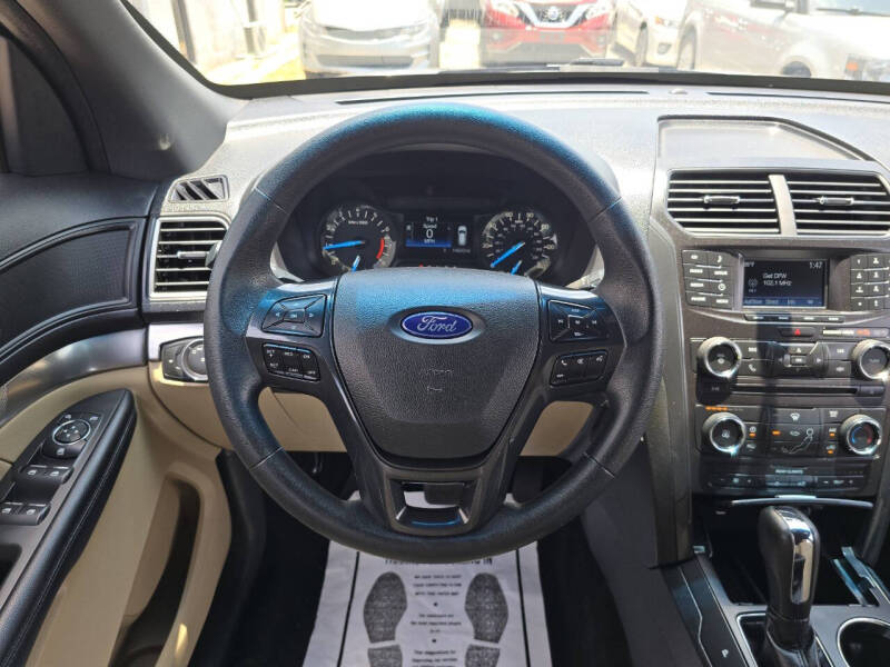 2016 Ford Explorer