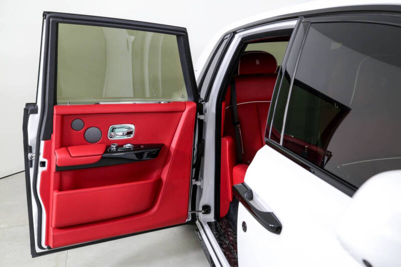 2024 Rolls-Royce Phantom