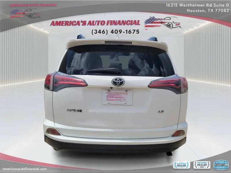 2018 Toyota RAV4 LE