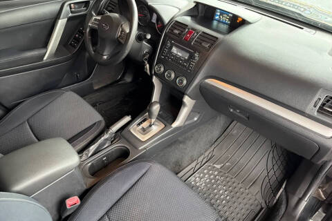 2015 Subaru Forester 2.5i