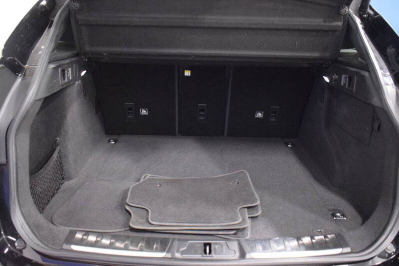 2019 Jaguar F-PACE 30t Prestige