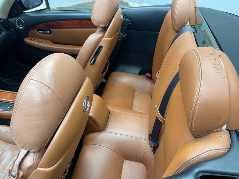 2003 Lexus SC 430