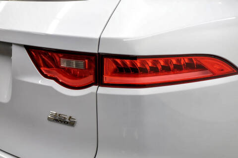 2018 Jaguar F-PACE 35t R-Sport