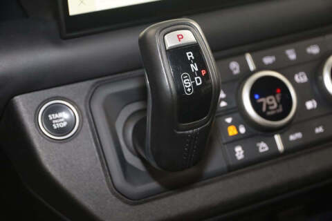 2023 Land Rover Defender 110 V8