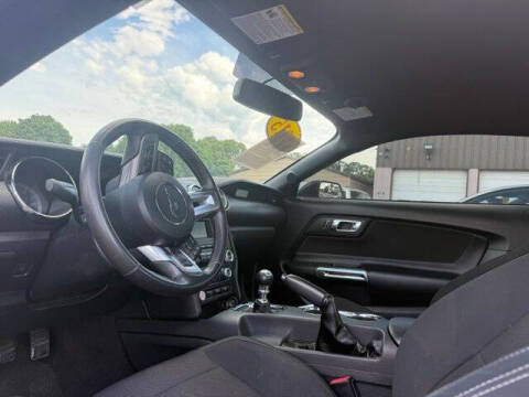 2015 Ford Mustang V6