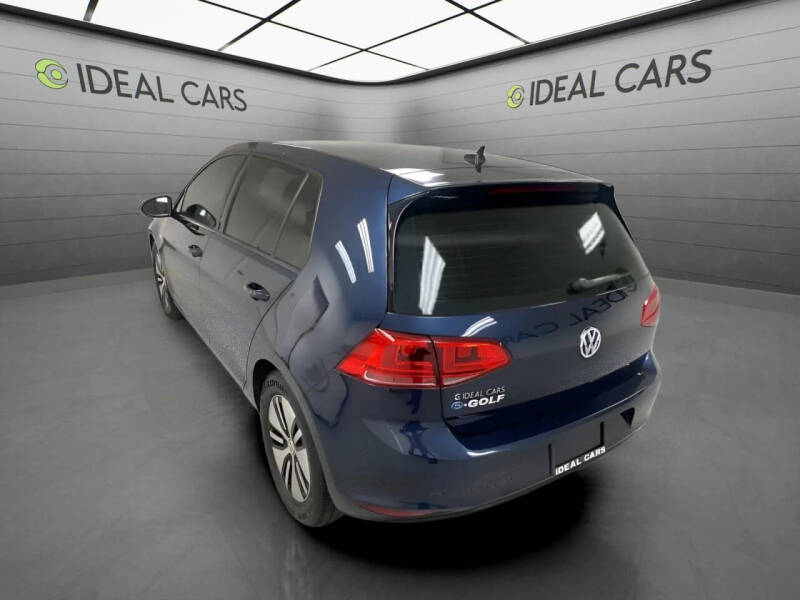 2016 Volkswagen e-Golf SE