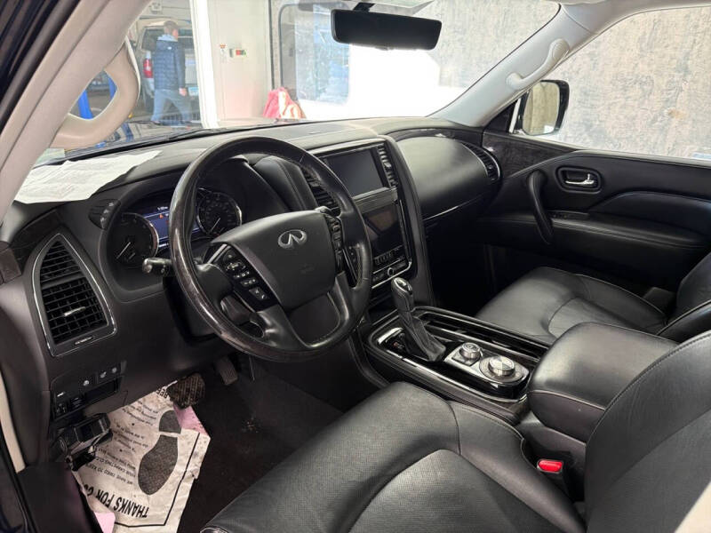 2021 Infiniti QX80 Luxe