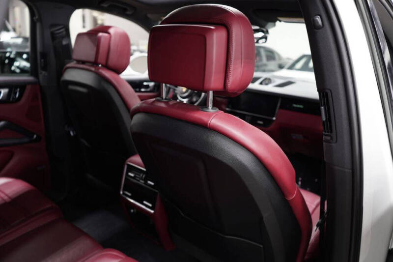 2019 Porsche Cayenne E-Hybrid