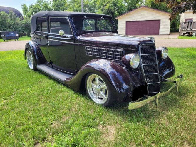 1935 Ford Cabriolet