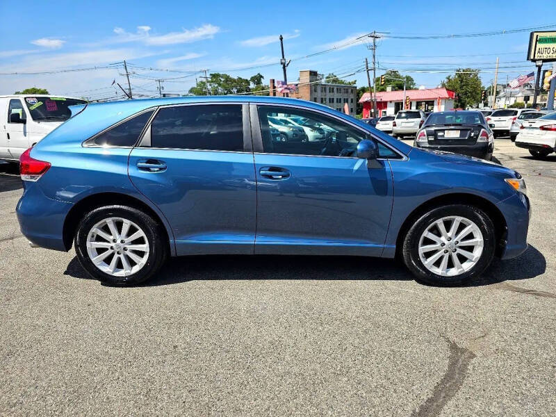 2012 Toyota Venza LE