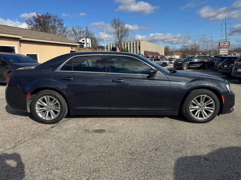 2018 Chrysler 300