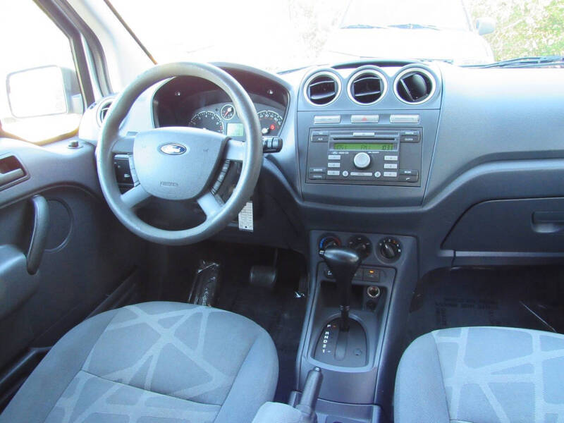 2011 Ford Transit Connect XLT Premium