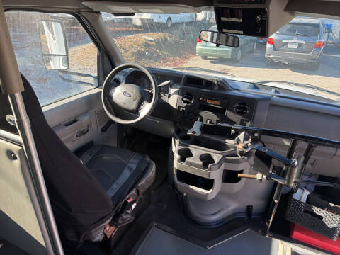 2014 Ford E-Series E-350 SD