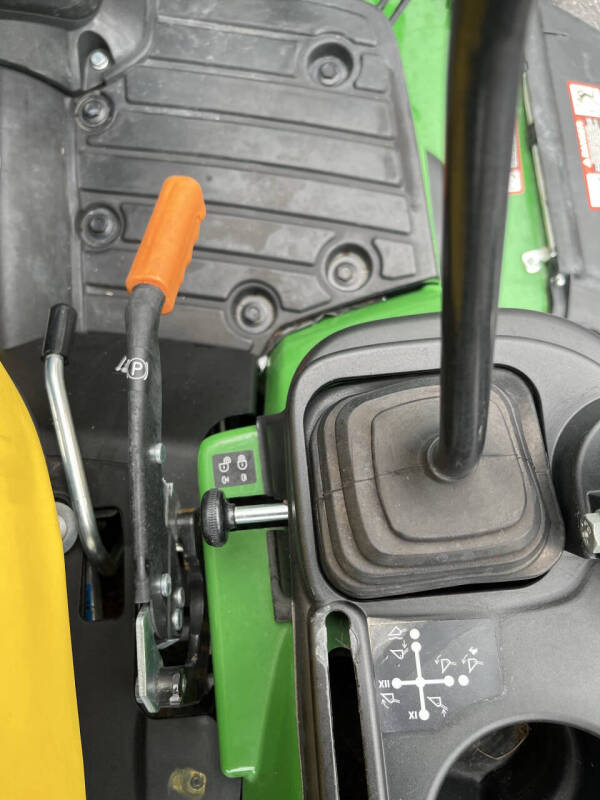 2022 John Deere 1025R