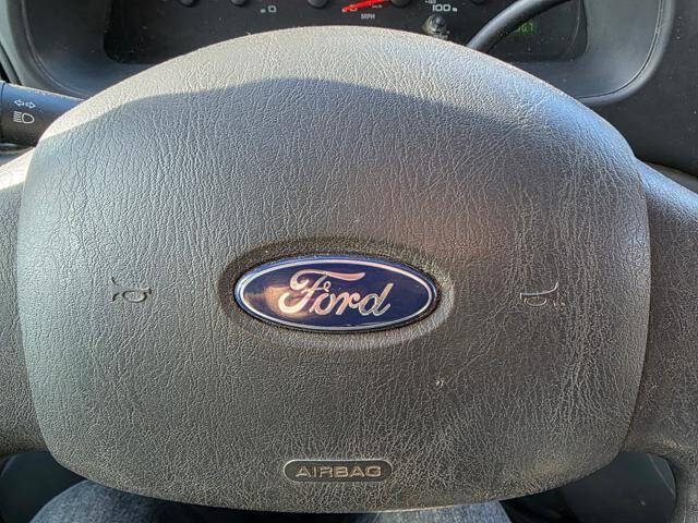 2005 Ford E-Series E-250