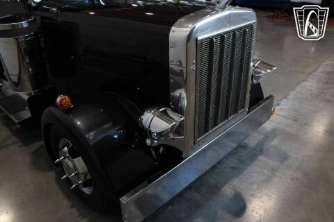 1965 Petebilt Mini Big-Rig