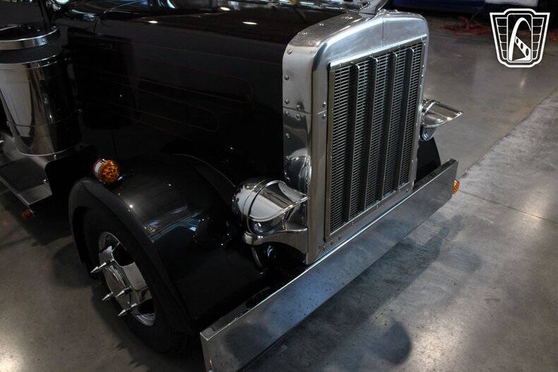 1965 Petebilt Mini Big-Rig