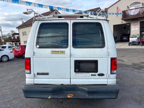 2014 Ford E-Series E-350 SD