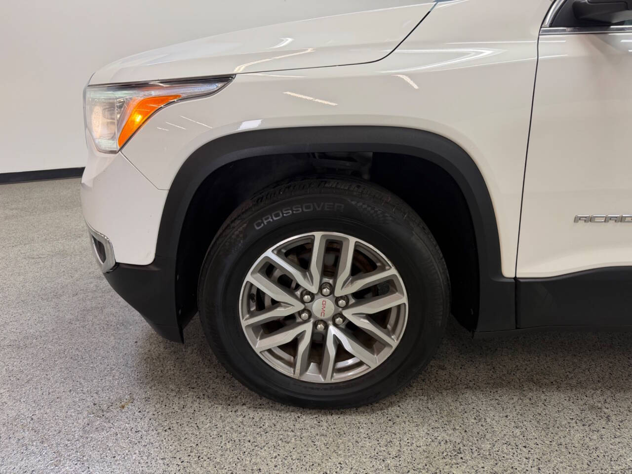 2018 GMC Acadia 17