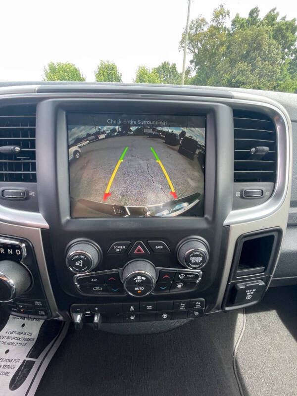 2017 RAM 1500 SLT