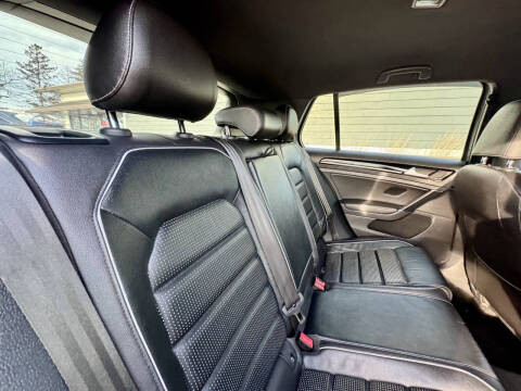 2019 Volkswagen Golf R 4Motion