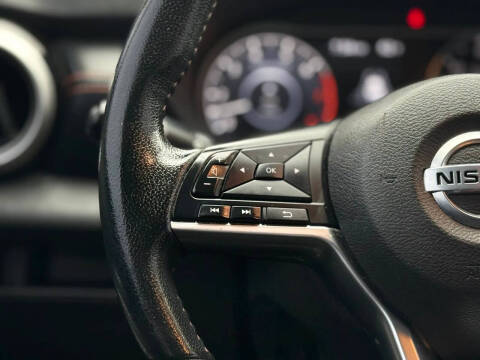 2020 Nissan Versa SR