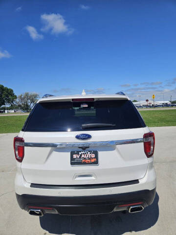 2017 Ford Explorer Platinum