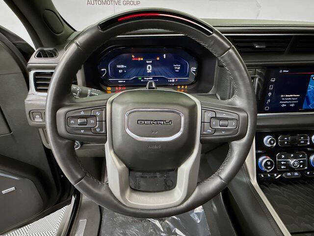 2023 GMC Yukon XL Denali