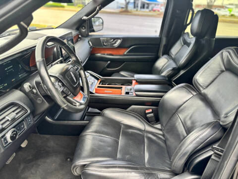 2018 Lincoln Navigator Select
