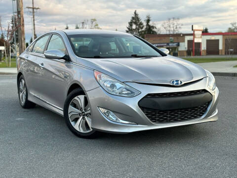 2013 Hyundai Sonata Hybrid for sale at PRICELESS AUTO SALES LLC in Auburn WA