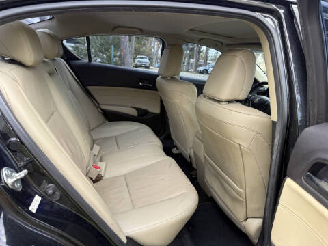 2013 Acura ILX 2.0L w/Premium