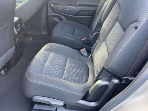 2023 GMC Acadia SLE