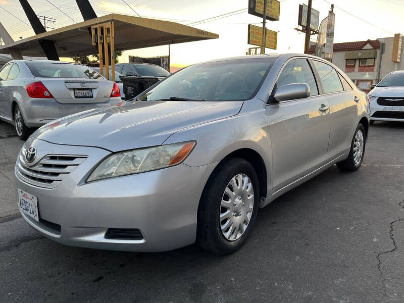 2009 Toyota Camry for sale at Singh Auto Outlet in North Hollywood CA