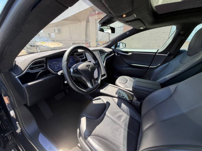 2015 Tesla Model S 85D