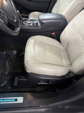 2016 Ford Explorer Platinum