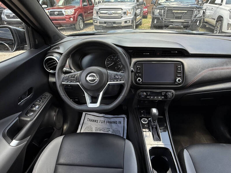 2024 Nissan Kicks SR