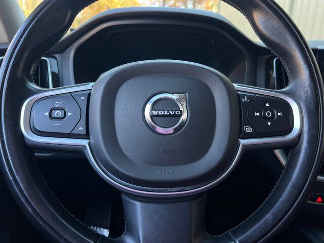 2018 Volvo XC60 T5 Momentum