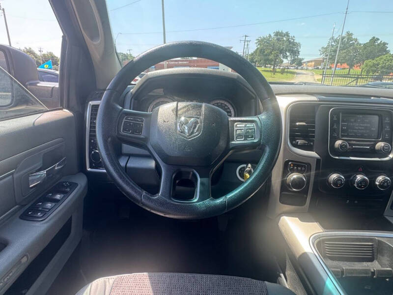 2017 RAM 1500 SLT