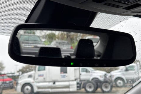 2021 Toyota Camry Hybrid XLE