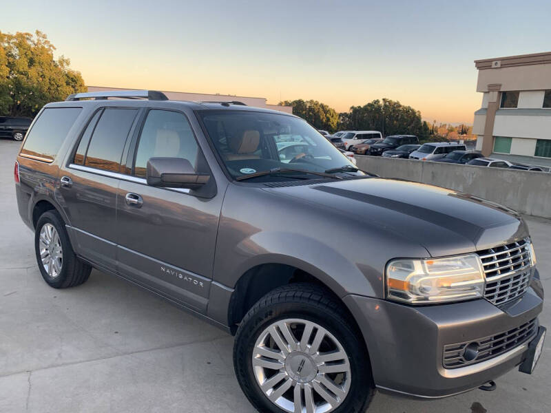 2011 Lincoln Navigator