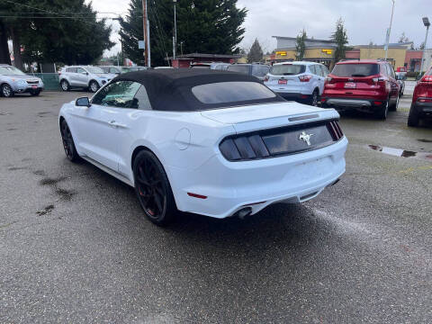 2015 Ford Mustang V6