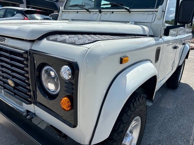 1998 Land Rover Defender 28